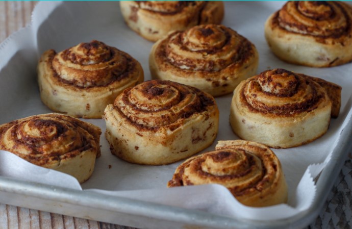 Cinnamon rolls on a baking tray