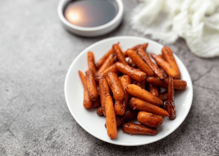 maple carrots on a plate