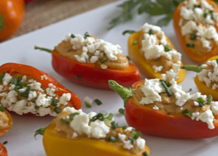 Sweet peppers with hummus and sprinkled feta