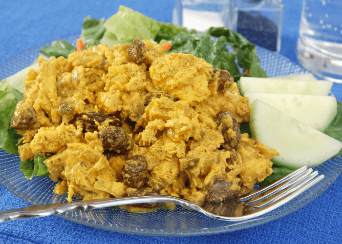 Curried chicken salad with apples